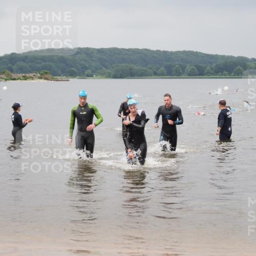 23.06.2024 - Viking Triathlon MichiJ http://msf.ph/oto/6343440 23.06.2024 10:30:53 Schwimmen 8, 144, 295 meine-sportfotos.de