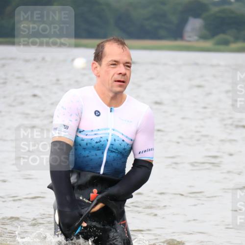 23.06.2024 - Viking Triathlon H.Heesch http://msf.ph/oto/6343441 23.06.2024 10:35:26 Schwimmen 105, 226, 363, 520, 533 meine-sportfotos.de
