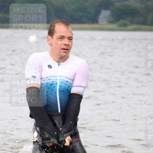 23.06.2024 - Viking Triathlon H.Heesch http://msf.ph/oto/6343444 23.06.2024 10:35:27 Schwimmen 105, 226, 363, 520, 533 meine-sportfotos.de