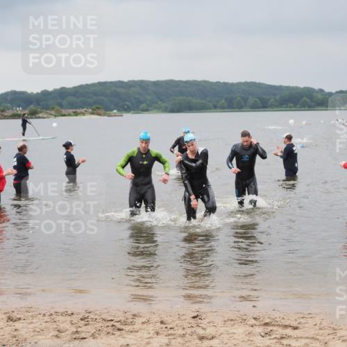 23.06.2024 - Viking Triathlon MichiJ http://msf.ph/oto/6343448 23.06.2024 10:30:55 Schwimmen 8, 51, 144, 295 meine-sportfotos.de