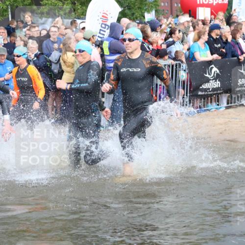 23.06.2024 - Viking Triathlon H.Heesch http://msf.ph/oto/6343453 23.06.2024 10:03:07 Schwimmen 48, 68, 69, 86, 105, 116, 200, 212, 266, 297, 304, 338, 369, 409, 412, 415, 653 meine-sportfotos.de