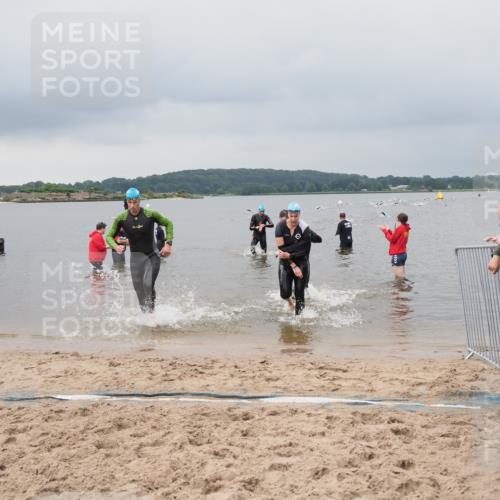 23.06.2024 - Viking Triathlon MichiJ http://msf.ph/oto/6343455 23.06.2024 10:30:58 Schwimmen 8, 51, 144, 295 meine-sportfotos.de