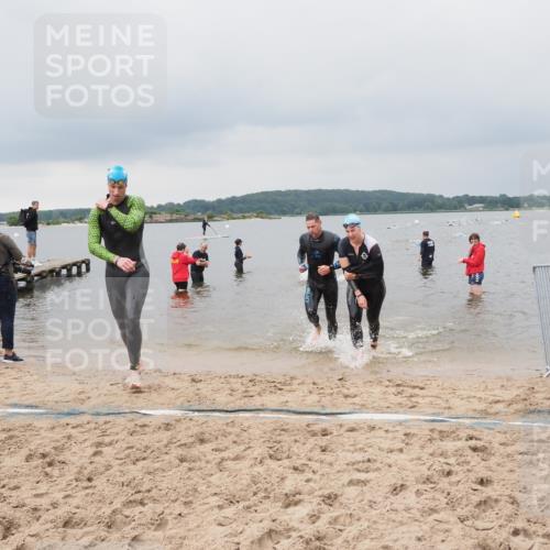 23.06.2024 - Viking Triathlon MichiJ http://msf.ph/oto/6343457 23.06.2024 10:30:59 Schwimmen 8, 51, 144, 295 meine-sportfotos.de