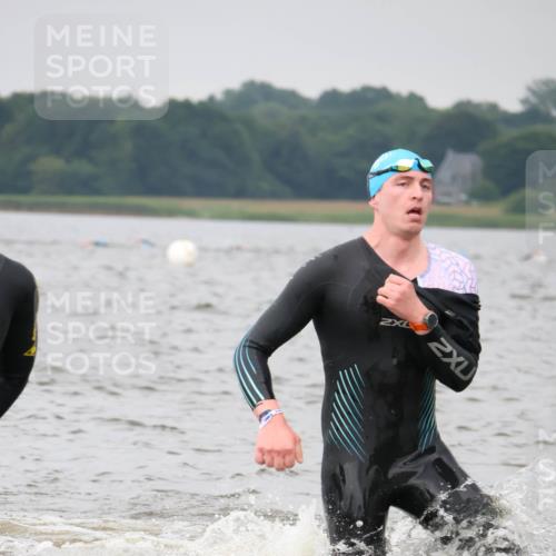 23.06.2024 - Viking Triathlon H.Heesch http://msf.ph/oto/6343462 23.06.2024 10:35:36 Schwimmen 105, 129, 262, 363, 468, 603 meine-sportfotos.de