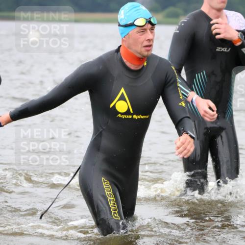 23.06.2024 - Viking Triathlon H.Heesch http://msf.ph/oto/6343464 23.06.2024 10:35:37 Schwimmen 105, 129, 262, 468, 603 meine-sportfotos.de