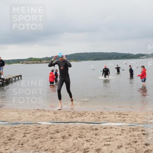 23.06.2024 - Viking Triathlon MichiJ http://msf.ph/oto/6343470 23.06.2024 10:31:07 Schwimmen 51, 627 meine-sportfotos.de