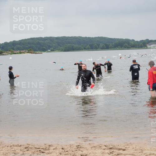 23.06.2024 - Viking Triathlon MichiJ http://msf.ph/oto/6343477 23.06.2024 10:31:11 Schwimmen 499, 627 meine-sportfotos.de