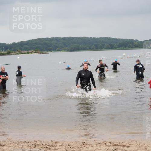 23.06.2024 - Viking Triathlon MichiJ http://msf.ph/oto/6343483 23.06.2024 10:31:11 Schwimmen 499, 627 meine-sportfotos.de