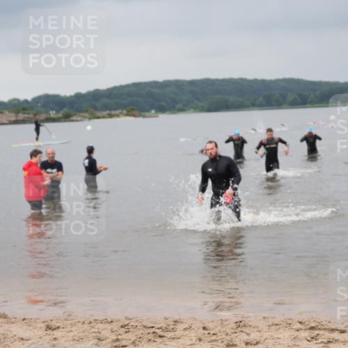 23.06.2024 - Viking Triathlon MichiJ http://msf.ph/oto/6343484 23.06.2024 10:31:12 Schwimmen 499, 627 meine-sportfotos.de