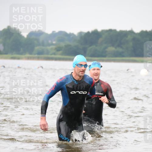 23.06.2024 - Viking Triathlon H.Heesch http://msf.ph/oto/6343485 23.06.2024 10:35:47 Schwimmen 42, 129, 306, 529, 549, 623, 655 meine-sportfotos.de