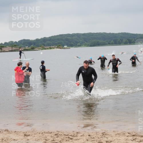 23.06.2024 - Viking Triathlon MichiJ http://msf.ph/oto/6343488 23.06.2024 10:31:12 Schwimmen 499, 627 meine-sportfotos.de