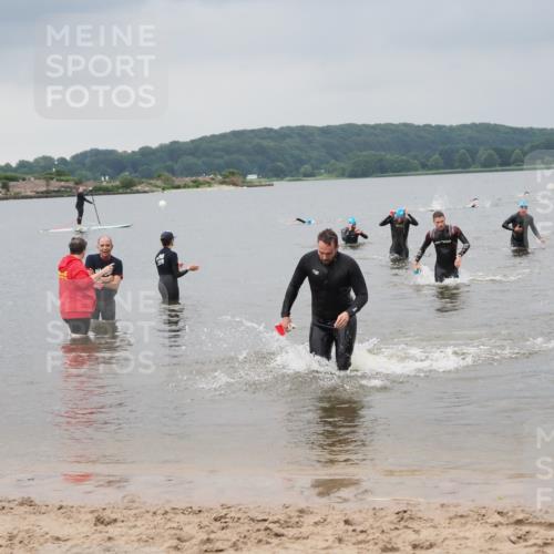 23.06.2024 - Viking Triathlon MichiJ http://msf.ph/oto/6343490 23.06.2024 10:31:12 Schwimmen 499, 627 meine-sportfotos.de