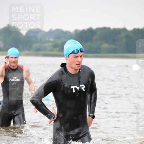 23.06.2024 - Viking Triathlon H.Heesch http://msf.ph/oto/6343493 23.06.2024 10:35:50 Schwimmen 11, 42, 306, 312, 529, 549, 623, 655 meine-sportfotos.de