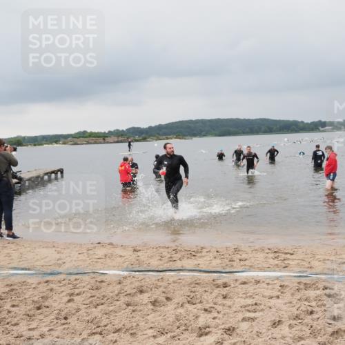 23.06.2024 - Viking Triathlon MichiJ http://msf.ph/oto/6343495 23.06.2024 10:31:14 Schwimmen 499, 627 meine-sportfotos.de