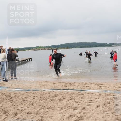 23.06.2024 - Viking Triathlon MichiJ http://msf.ph/oto/6343501 23.06.2024 10:31:14 Schwimmen 499, 627 meine-sportfotos.de