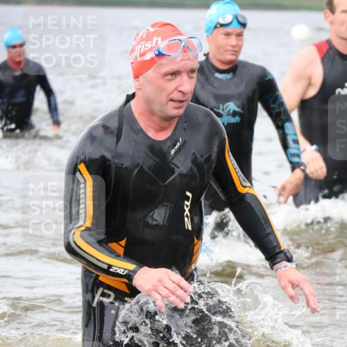 23.06.2024 - Viking Triathlon H.Heesch http://msf.ph/oto/6343503 23.06.2024 10:35:53 Schwimmen 11, 42, 312, 517, 549, 655 meine-sportfotos.de