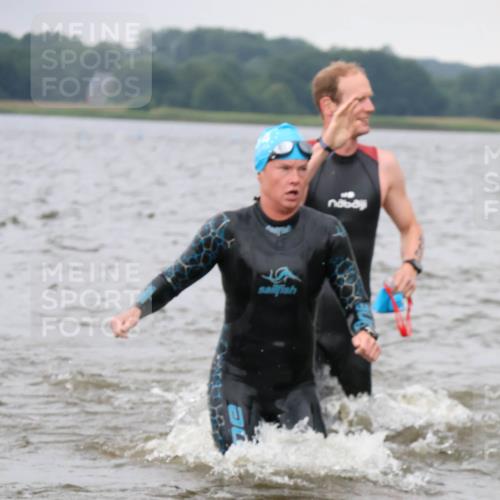 23.06.2024 - Viking Triathlon H.Heesch http://msf.ph/oto/6343514 23.06.2024 10:35:56 Schwimmen 11, 42, 312, 517, 549, 655 meine-sportfotos.de