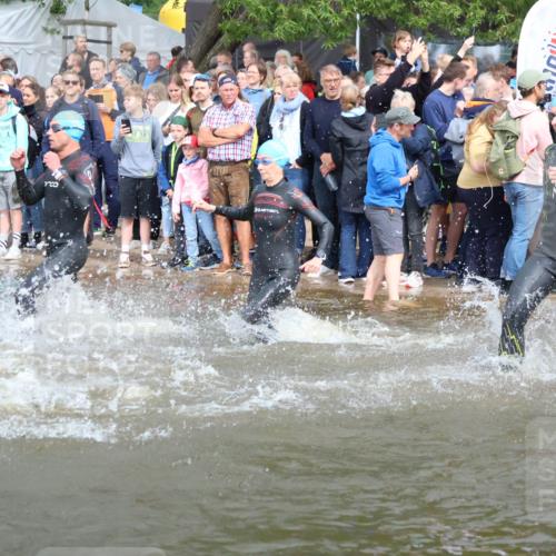 23.06.2024 - Viking Triathlon H.Heesch http://msf.ph/oto/6343527 23.06.2024 10:03:13 Schwimmen 68, 69, 105, 116, 185, 297, 299, 304, 323, 338, 369, 402, 409, 415, 497, 533, 611, 653 meine-sportfotos.de