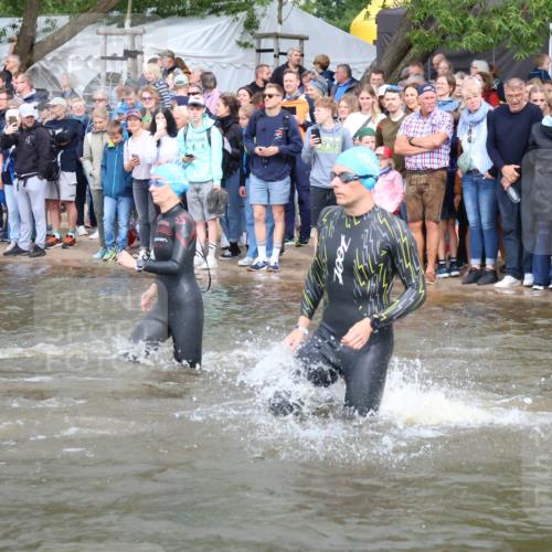 23.06.2024 - Viking Triathlon H.Heesch http://msf.ph/oto/6343536 23.06.2024 10:03:14 Schwimmen 69, 105, 116, 185, 297, 299, 304, 323, 338, 369, 402, 409, 415, 497, 533, 611 meine-sportfotos.de