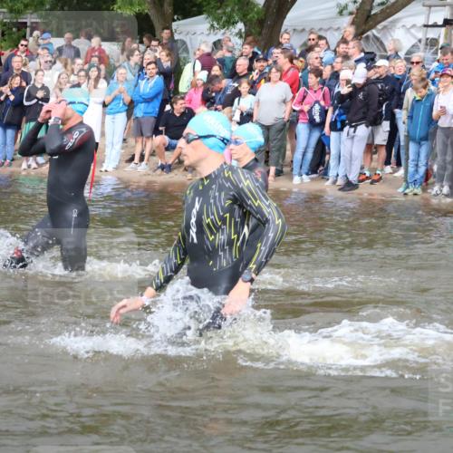 23.06.2024 - Viking Triathlon H.Heesch http://msf.ph/oto/6343544 23.06.2024 10:03:16 Schwimmen 105, 116, 185, 299, 304, 323, 402, 409, 415, 497, 533, 611 meine-sportfotos.de