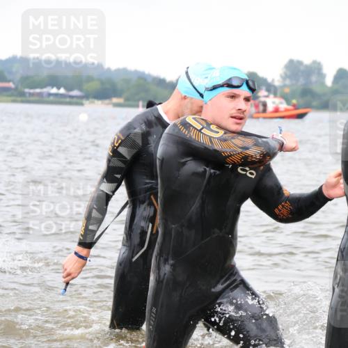 23.06.2024 - Viking Triathlon H.Heesch http://msf.ph/oto/6343557 23.06.2024 10:36:15 Schwimmen 34, 48, 186, 197, 254, 280, 291, 361, 372 meine-sportfotos.de