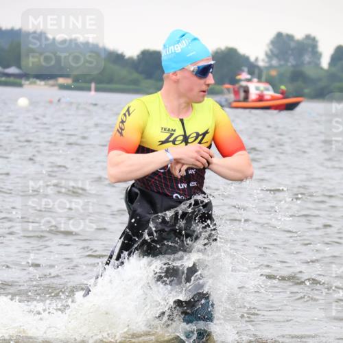 23.06.2024 - Viking Triathlon H.Heesch http://msf.ph/oto/6343564 23.06.2024 10:36:16 Schwimmen 34, 48, 186, 197, 254, 280, 291, 372 meine-sportfotos.de