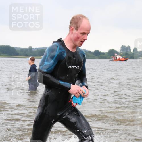 23.06.2024 - Viking Triathlon H.Heesch http://msf.ph/oto/6343570 23.06.2024 10:36:18 Schwimmen 34, 48, 186, 197, 254, 291, 326, 372 meine-sportfotos.de