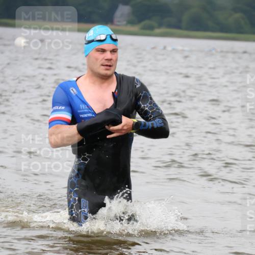 23.06.2024 - Viking Triathlon H.Heesch http://msf.ph/oto/6343581 23.06.2024 10:36:24 Schwimmen 326, 653 meine-sportfotos.de