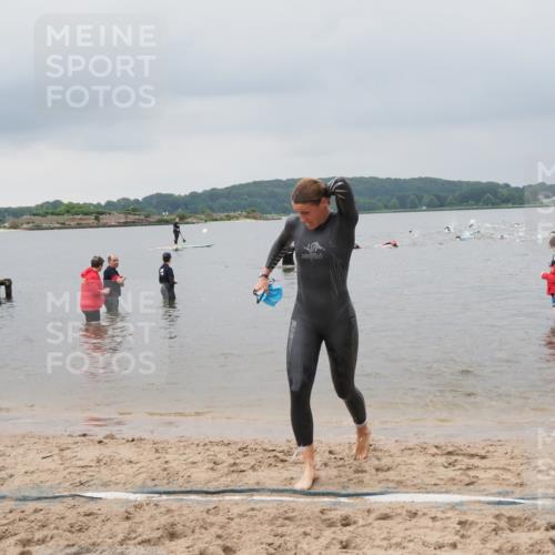 23.06.2024 - Viking Triathlon MichiJ http://msf.ph/oto/6343582 23.06.2024 10:31:37 Schwimmen 16, 216, 463 meine-sportfotos.de