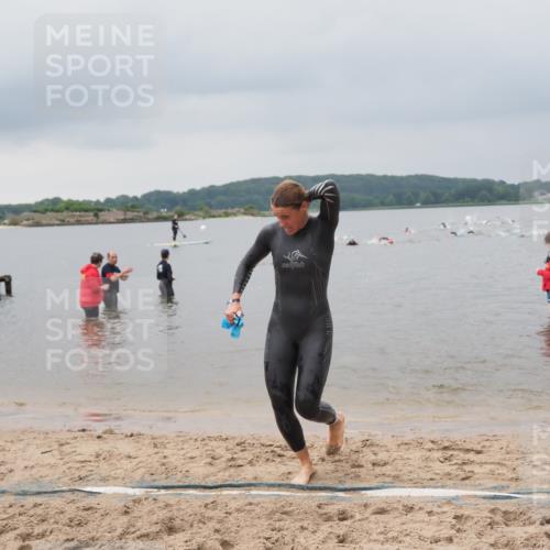 23.06.2024 - Viking Triathlon MichiJ http://msf.ph/oto/6343585 23.06.2024 10:31:37 Schwimmen 16, 216, 463 meine-sportfotos.de