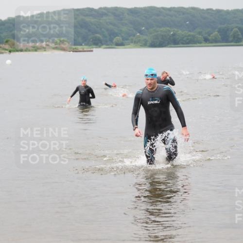 23.06.2024 - Viking Triathlon MichiJ http://msf.ph/oto/6343591 23.06.2024 10:31:50 Schwimmen 107 meine-sportfotos.de