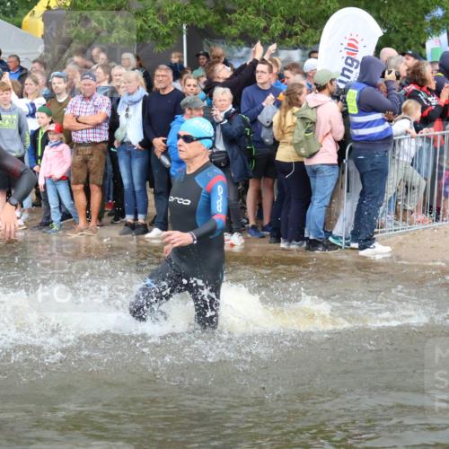 23.06.2024 - Viking Triathlon H.Heesch http://msf.ph/oto/6343597 23.06.2024 10:03:23 Schwimmen 24, 40, 43, 182, 185, 214, 273, 275, 298, 299, 323, 368, 402, 421, 430, 450, 533, 611 meine-sportfotos.de