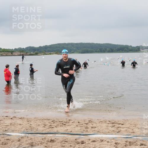 23.06.2024 - Viking Triathlon MichiJ http://msf.ph/oto/6343605 23.06.2024 10:31:53 Schwimmen 14, 107, 640 meine-sportfotos.de