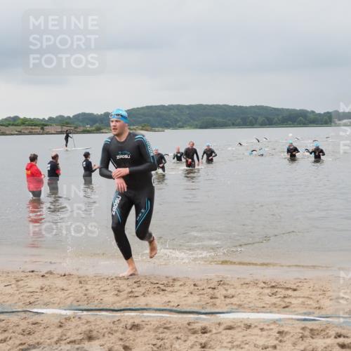 23.06.2024 - Viking Triathlon MichiJ http://msf.ph/oto/6343607 23.06.2024 10:31:54 Schwimmen 14, 107, 640 meine-sportfotos.de