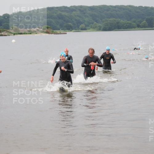 23.06.2024 - Viking Triathlon MichiJ http://msf.ph/oto/6343615 23.06.2024 10:31:57 Schwimmen 14, 107, 640 meine-sportfotos.de