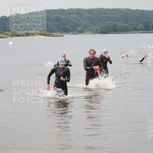 23.06.2024 - Viking Triathlon MichiJ http://msf.ph/oto/6343623 23.06.2024 10:31:58 Schwimmen 14, 231, 640 meine-sportfotos.de