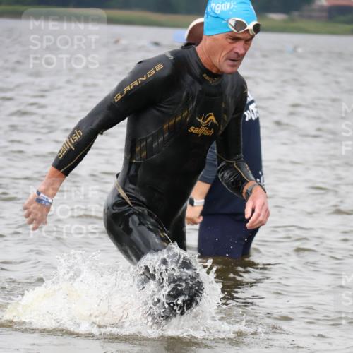 23.06.2024 - Viking Triathlon H.Heesch http://msf.ph/oto/6343624 23.06.2024 10:36:39 Schwimmen 275, 328, 491 meine-sportfotos.de