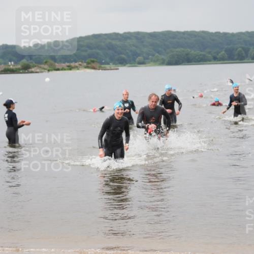 23.06.2024 - Viking Triathlon MichiJ http://msf.ph/oto/6343628 23.06.2024 10:32:00 Schwimmen 14, 20, 231, 640 meine-sportfotos.de