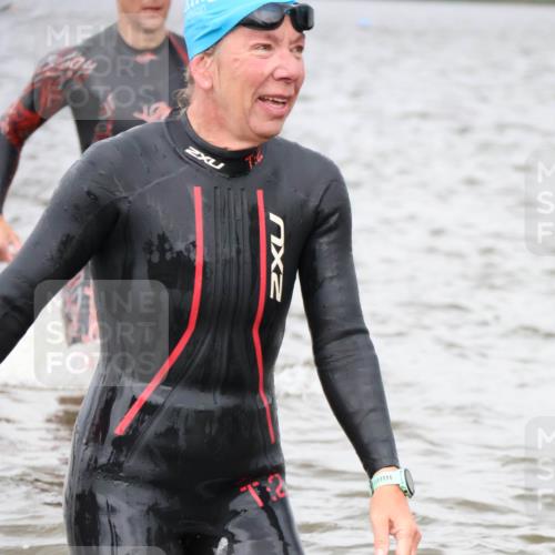 23.06.2024 - Viking Triathlon H.Heesch http://msf.ph/oto/6343630 23.06.2024 10:36:44 Schwimmen 275, 317, 328, 491 meine-sportfotos.de