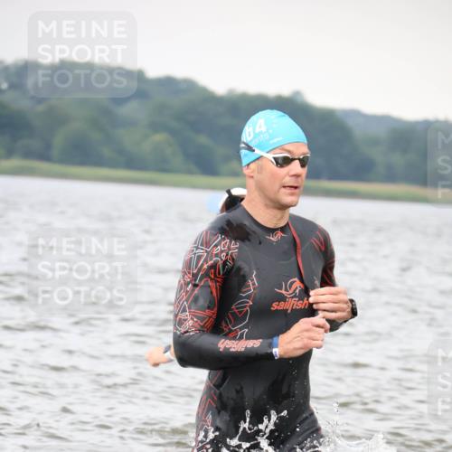 23.06.2024 - Viking Triathlon H.Heesch http://msf.ph/oto/6343641 23.06.2024 10:36:46 Schwimmen 317, 328, 491 meine-sportfotos.de