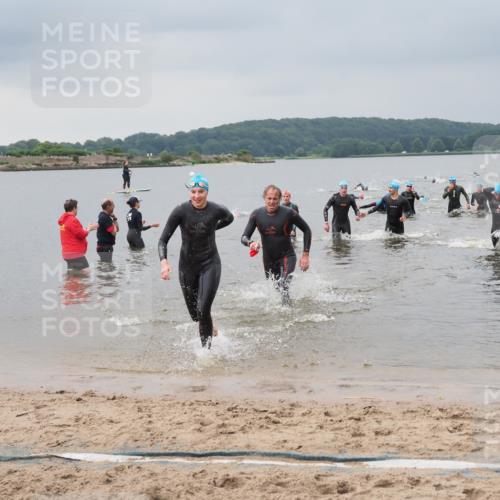 23.06.2024 - Viking Triathlon MichiJ http://msf.ph/oto/6343644 23.06.2024 10:32:03 Schwimmen 6, 14, 20, 231, 619, 640 meine-sportfotos.de