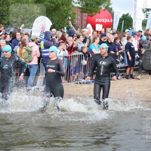 23.06.2024 - Viking Triathlon H.Heesch http://msf.ph/oto/6343646 23.06.2024 10:03:32 Schwimmen 24, 36, 43, 167, 187, 214, 230, 270, 283, 289, 298, 367, 368, 421, 466, 493, 512, 522 meine-sportfotos.de