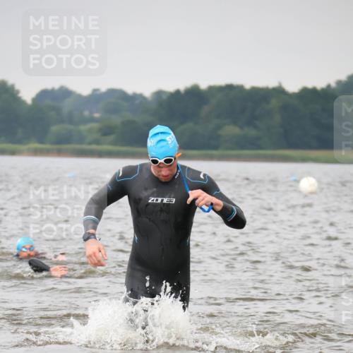 23.06.2024 - Viking Triathlon H.Heesch http://msf.ph/oto/6343647 23.06.2024 10:36:47 Schwimmen 225, 317, 328, 491 meine-sportfotos.de