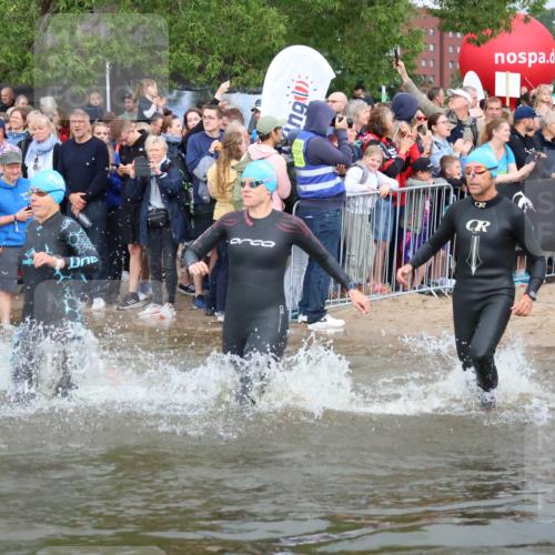 23.06.2024 - Viking Triathlon H.Heesch http://msf.ph/oto/6343649 23.06.2024 10:03:32 Schwimmen 24, 36, 43, 167, 187, 214, 230, 270, 283, 289, 298, 367, 368, 421, 466, 493, 512, 522 meine-sportfotos.de