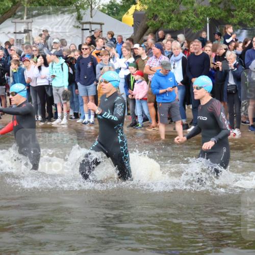 23.06.2024 - Viking Triathlon H.Heesch http://msf.ph/oto/6343652 23.06.2024 10:03:33 Schwimmen 24, 36, 43, 167, 187, 214, 230, 270, 283, 289, 298, 367, 368, 421, 466, 493, 512, 522 meine-sportfotos.de