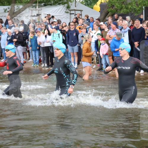 23.06.2024 - Viking Triathlon H.Heesch http://msf.ph/oto/6343653 23.06.2024 10:03:33 Schwimmen 24, 36, 43, 167, 187, 214, 230, 270, 283, 289, 298, 367, 368, 421, 466, 493, 512, 522 meine-sportfotos.de