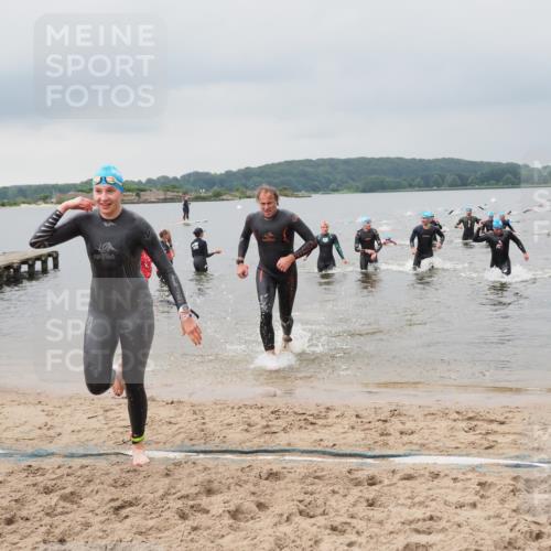 23.06.2024 - Viking Triathlon MichiJ http://msf.ph/oto/6343654 23.06.2024 10:32:04 Schwimmen 6, 14, 20, 231, 619, 640 meine-sportfotos.de