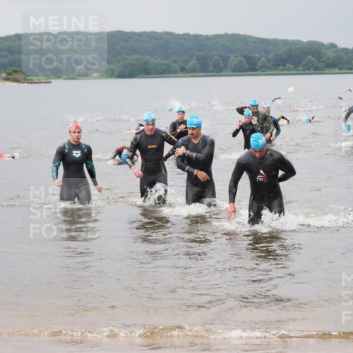 23.06.2024 - Viking Triathlon MichiJ http://msf.ph/oto/6343663 23.06.2024 10:32:07 Schwimmen 6, 20, 117, 231, 619, 640 meine-sportfotos.de