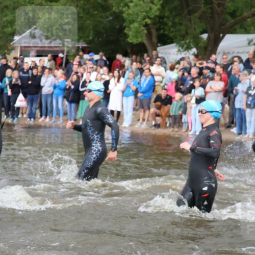 23.06.2024 - Viking Triathlon H.Heesch http://msf.ph/oto/6343671 23.06.2024 10:03:38 Schwimmen 36, 67, 167, 187, 193, 230, 270, 283, 289, 335, 352, 367, 424, 449, 466, 493, 512, 522 meine-sportfotos.de