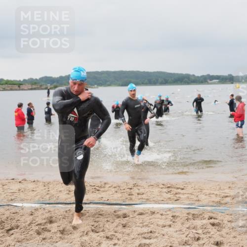 23.06.2024 - Viking Triathlon MichiJ http://msf.ph/oto/6343683 23.06.2024 10:32:11 Schwimmen 6, 20, 117, 231, 260, 302, 394, 426, 619 meine-sportfotos.de